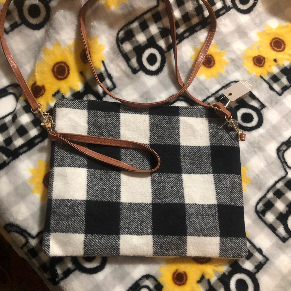 NWT crossbody purse or wristlet cute plaid